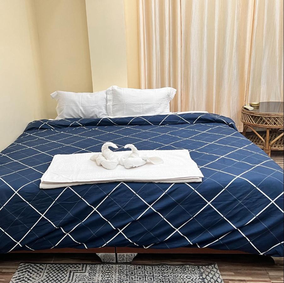Iranyai Homestay Imphal Extérieur photo