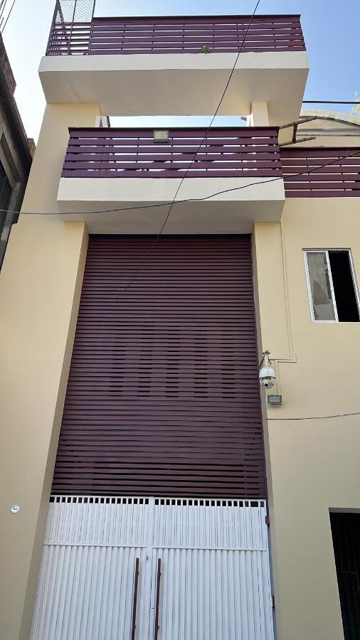 Iranyai Homestay Imphal Extérieur photo