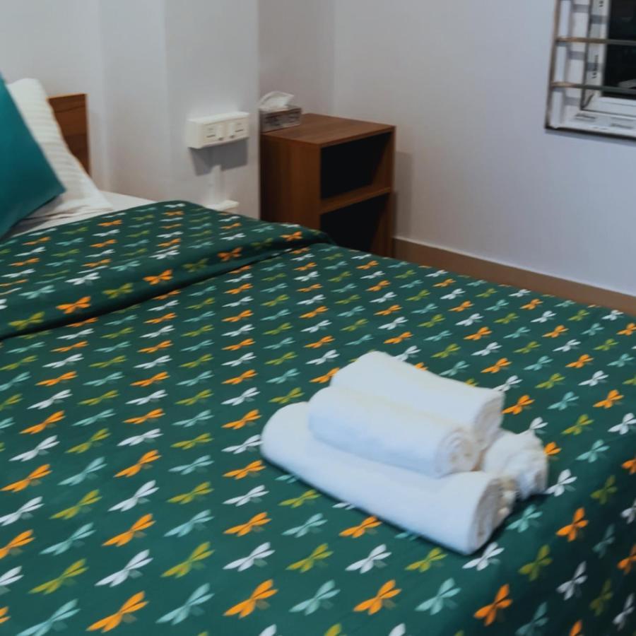 Iranyai Homestay Imphal Extérieur photo
